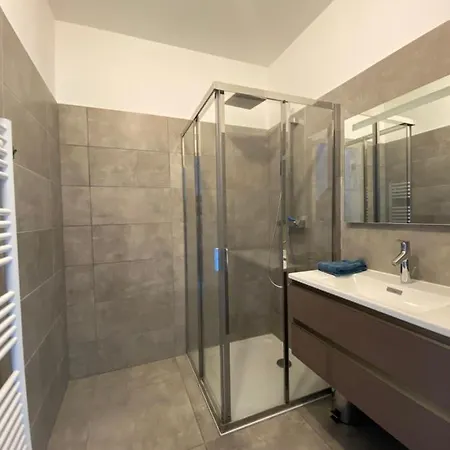 Apartment T2 De Standing Avec Parking A 250 Metres De La Plage, Route Des Sanguinaires, Ajaccio *