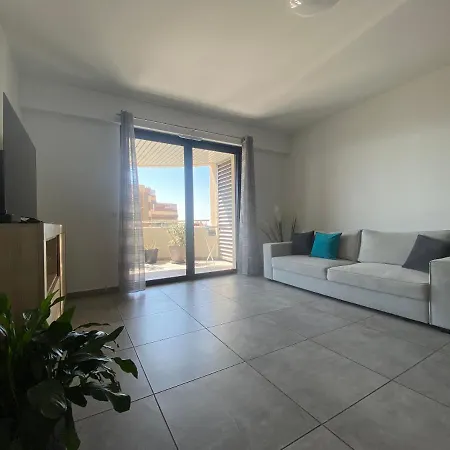 Apartment T2 De Standing Avec Parking A 250 Metres De La Plage, Route Des Sanguinaires, Ajaccio